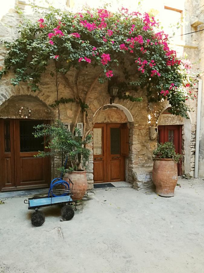 Mesta Mastic Exterior foto
